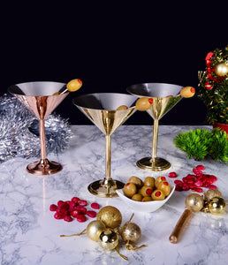 Uplift your Christmas table decoration with copper cocktail glasses!