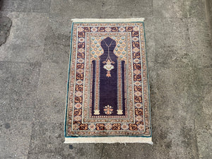 Small prayer rug, 2.1x3.5 ft,f424