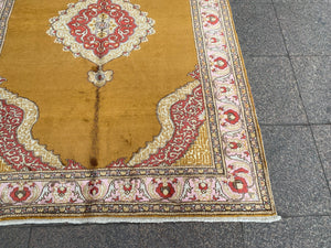 Medallion silk rug, 4.11x7.1 ft, F534