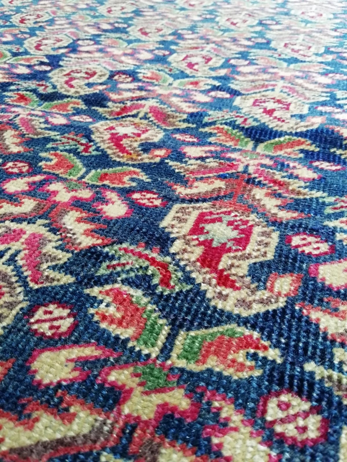 Oriental area rug, 2.11x4.3 ft, K592