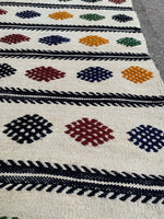 Load image into Gallery viewer, Nomadic Kilim Rug 2.3x4.6 ft M678
