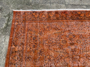 Faded area rug, 4.4x8 ft, B825