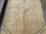 Load image into Gallery viewer, Vintage oriental rug, 5.6x9.8 ft, VP837
