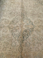 Load image into Gallery viewer, Vintage oriental rug, 5.6x9.8 ft, VP837
