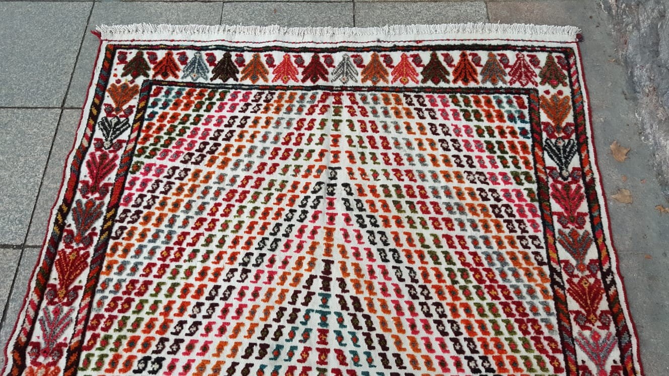Vintage cicim rug, 4.7x6.10 ft, S891