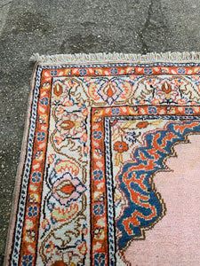 Oriental silk rug, 2.10x4.6 ft, F647