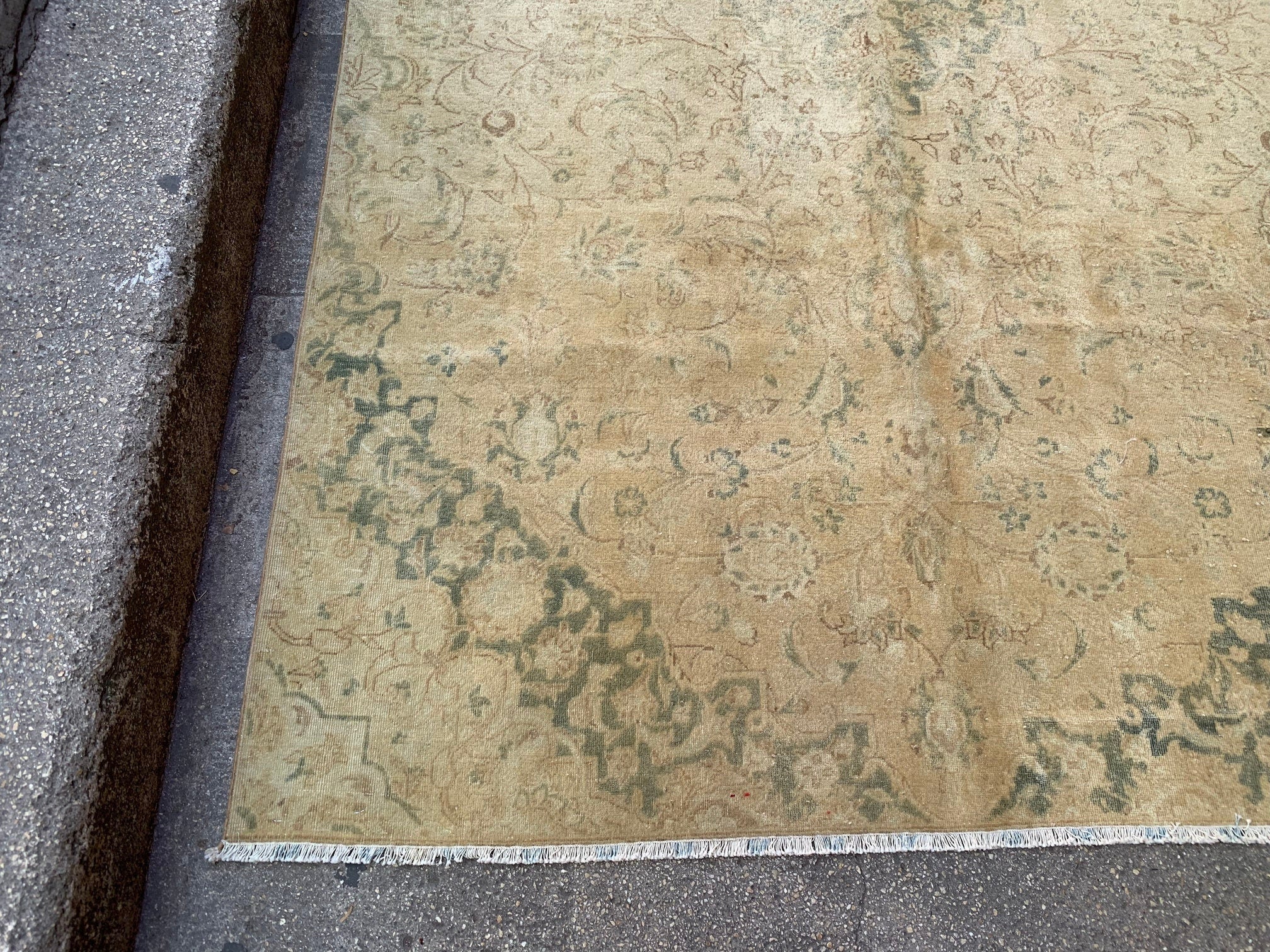 Vintage oriental rug, 5.6x9.8 ft, VP837