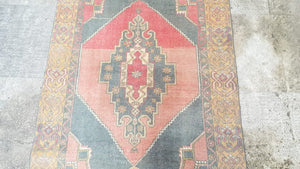 Authentic medallion rug, 3.5x5.5 ft, A909